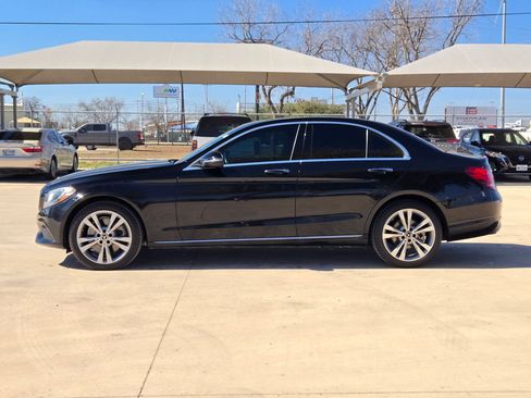 Used 2018 Mercedes-Benz C 300 4MATIC Sedan image 6