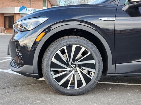 New 2026 Volkswagen ID.4 Pro image 8