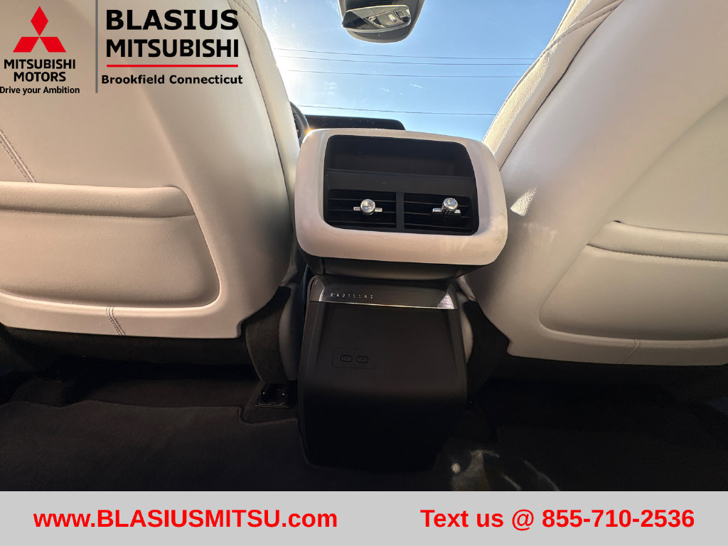 Used 2024 Cadillac Lyriq Luxury AWD/4WD image 42