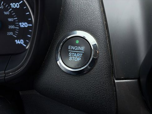 Used 2020 Ford EcoSport SES image 18