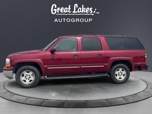 Used 2005 Chevrolet Suburban LT w/ Preferred Equipment Group AWD/4WD image 2