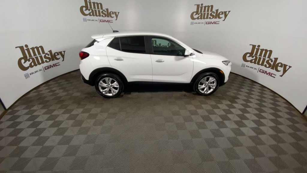 Certified 2024 Buick Encore GX Preferred w/ Comfort Package FWD image 9