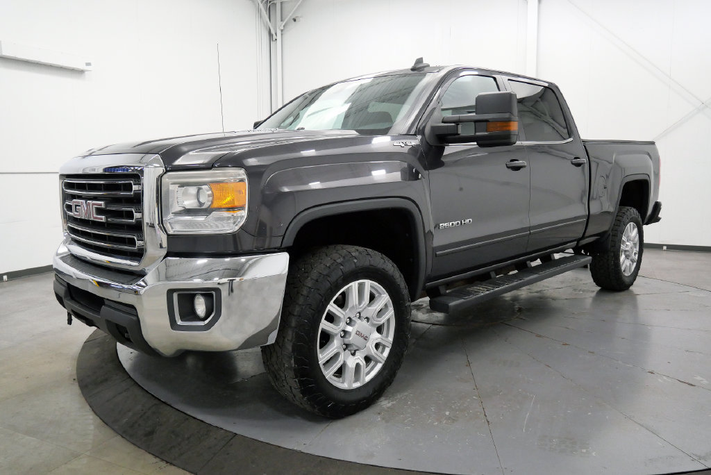 Used 2016 GMC Sierra 2500 SLE w/ SLE Preferred Package AWD/4WD image 4