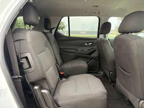 Used 2018 Chevrolet Traverse LT AWD/4WD image 31