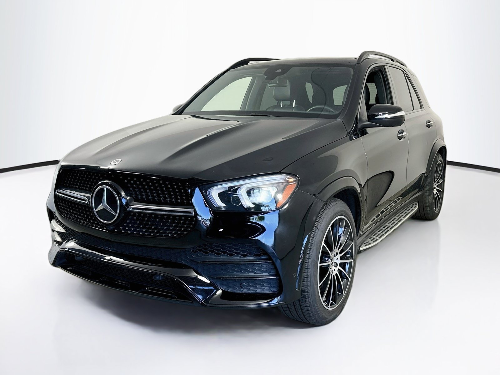 Used 2023 Mercedes-Benz GLE 450 4MATIC w/ AMG Line Exterior image 1