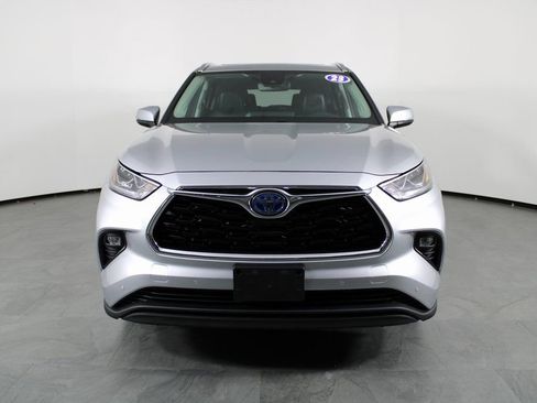 Used 2023 Toyota Highlander Limited image 10