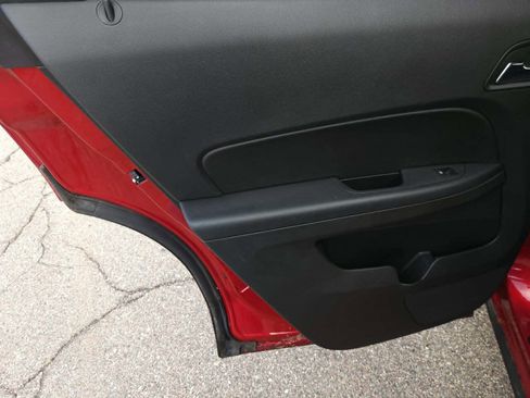 Used 2013 Chevrolet Equinox LT w/ Driver Convenience Package image 12