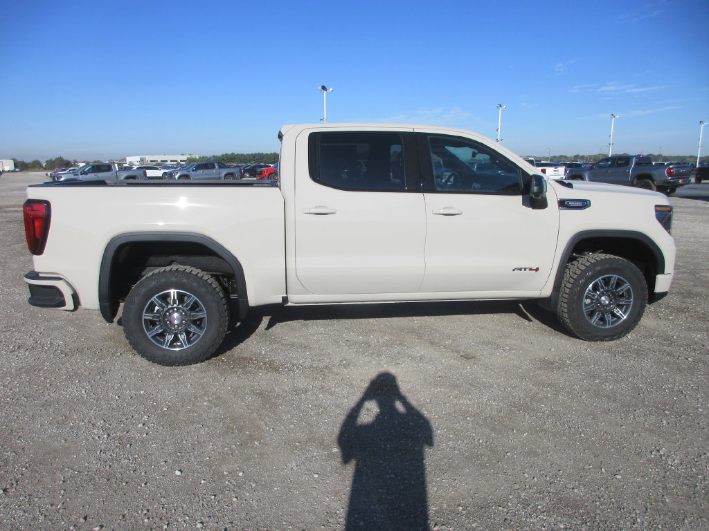 New 2026 GMC Sierra 1500 AT4 w/ AT4 Premium Package AWD/4WD image 3
