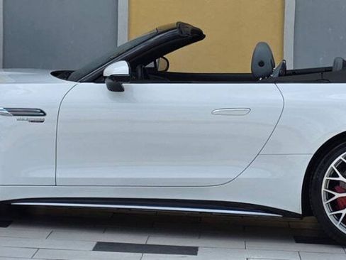 Used 2022 Mercedes-Benz SL 55 AMG 4MATIC image 17