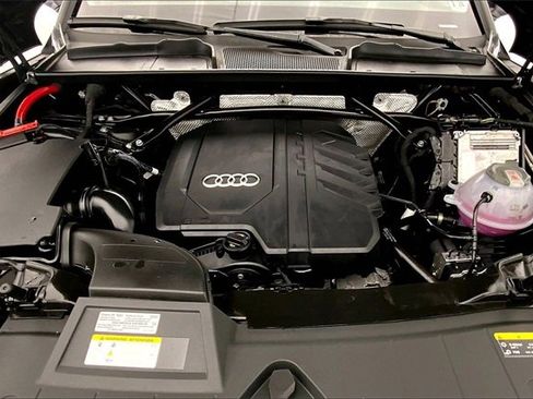 Certified 2023 Audi Q5 2.0T Premium w/ Convenience Package image 10