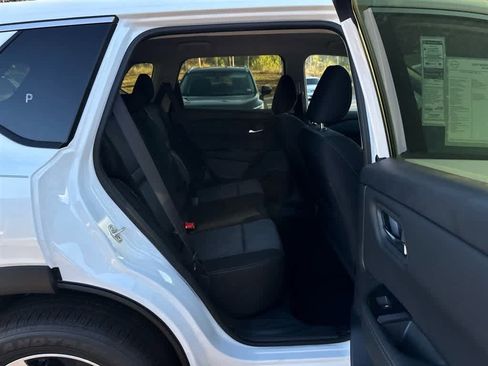 New 2026 Nissan Rogue SV image 24