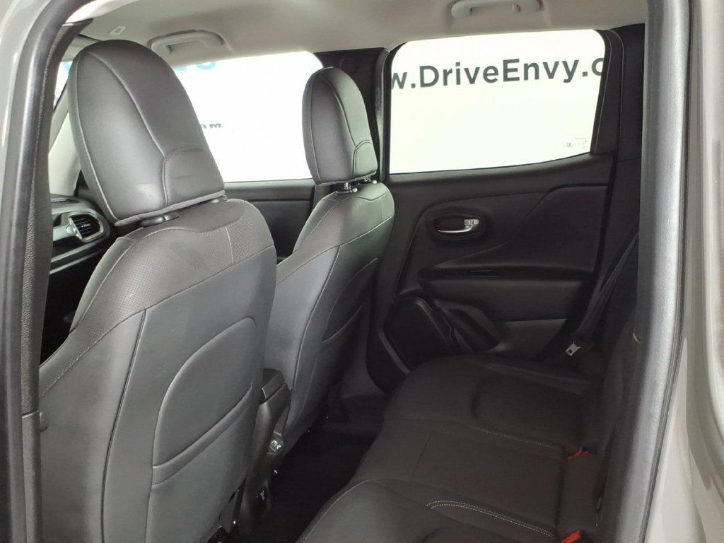 Used 2021 Jeep Renegade Limited AWD/4WD image 9