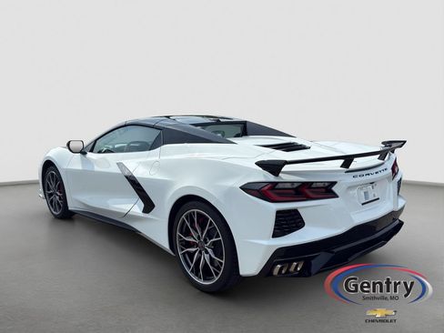Used 2026 Chevrolet Corvette Stingray Premium Conv w/ Z51 Performance Package RWD image 4