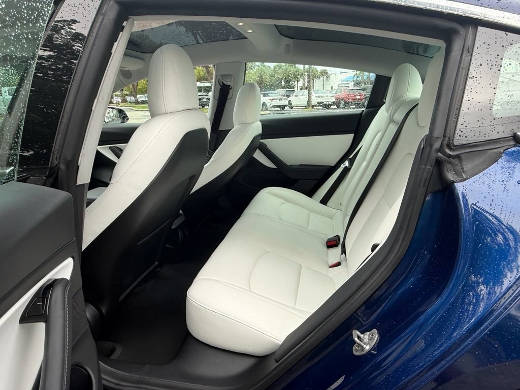 Used 2020 Tesla Model 3 Long Range AWD/4WD image 11
