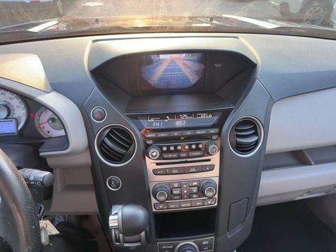 Used 2014 Honda Pilot Touring image 16