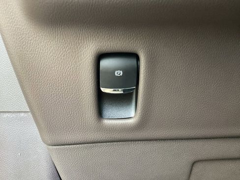 Used 2022 Lincoln Nautilus Reserve w/ Equipment Group 201A image 60