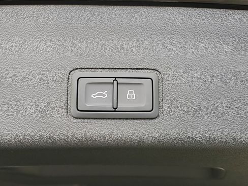 New 2026 Audi Q3 quattro 2.0T image 18