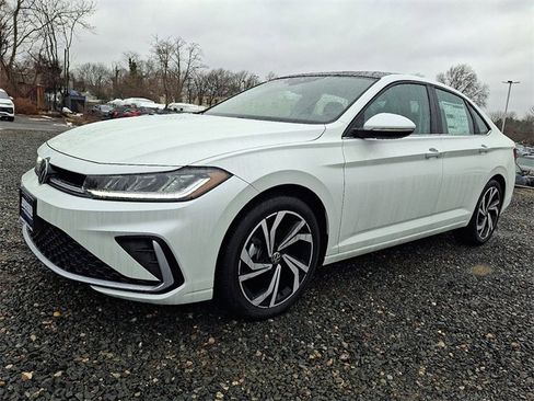 New 2026 Volkswagen Jetta SEL image 2