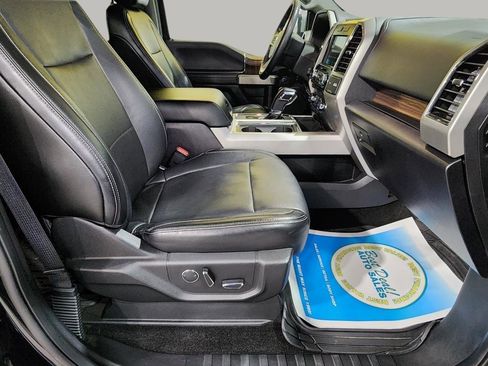 Used 2017 Ford F150 Lariat image 29