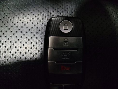 Used 2019 Kia Sorento EX image 32