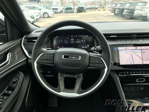 New 2026 Jeep Grand Cherokee Limited Reserve image 14