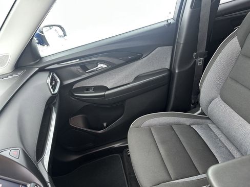 Used 2023 Chevrolet TrailBlazer LT image 34