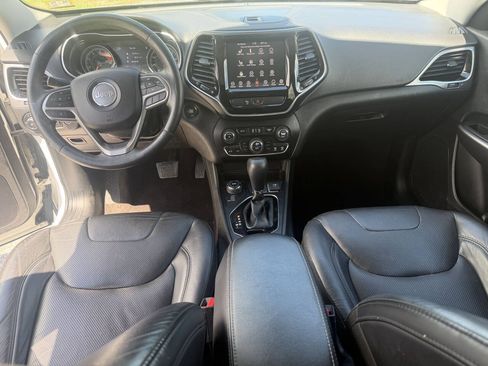 Used 2019 Jeep Cherokee Limited AWD/4WD image 10