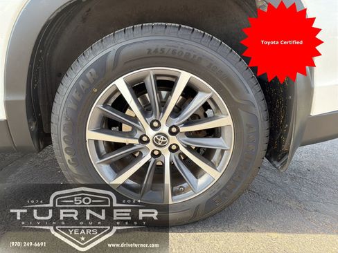 Certified 2019 Toyota Highlander XLE image 9