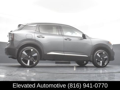 Used 2025 Nissan Kicks SR w/ Illumination Package AWD/4WD image 24