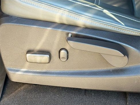 Used 2021 GMC Canyon Denali image 23