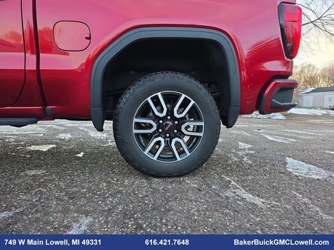 Used 2024 GMC Sierra 1500 AT4 w/ Technology Package image 35