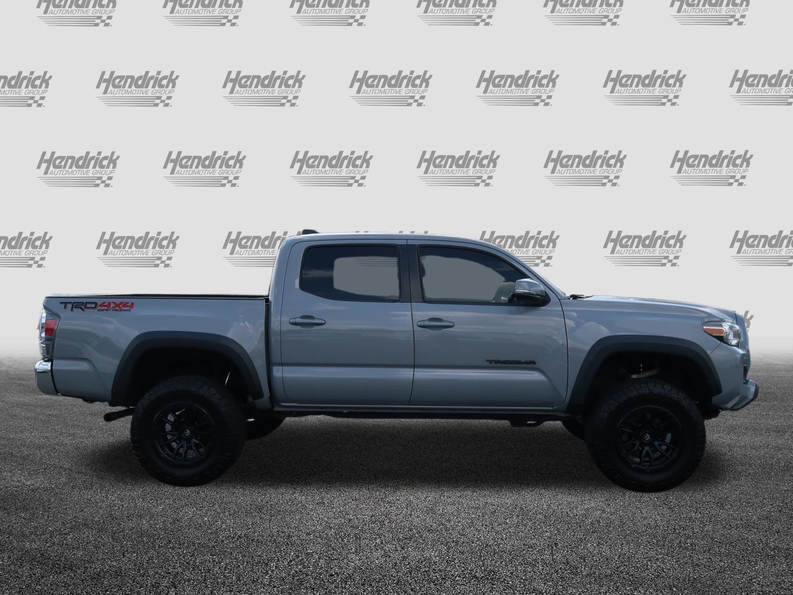 Used 2021 Toyota Tacoma TRD Off-Road AWD/4WD image 11