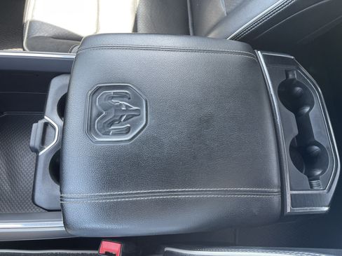 Used 2024 RAM 1500 Laramie RWD image 30
