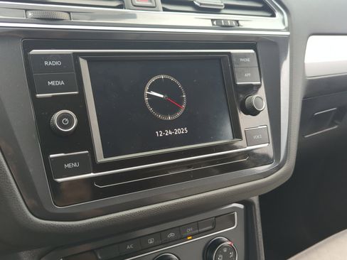 Certified 2020 Volkswagen Tiguan S image 26