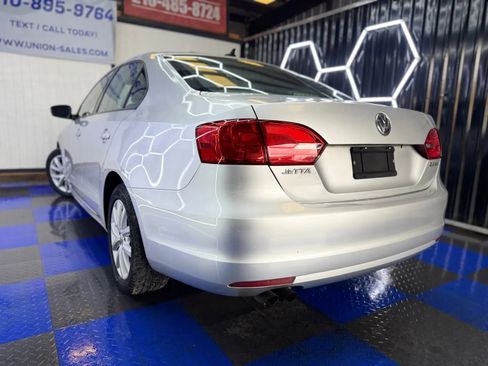 Used 2012 Volkswagen Jetta SE image 25