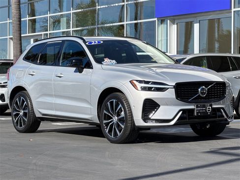 Certified 2023 Volvo XC60 B5 Plus image 7