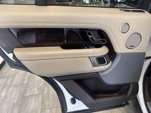 Used 2018 Land Rover Range Rover HSE AWD/4WD image 35