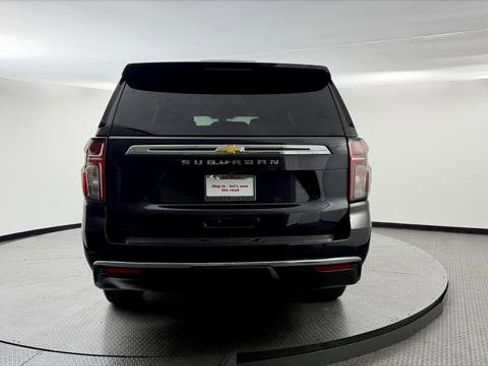 Used 2022 Chevrolet Suburban LS w/ Driver Alert Package image 7