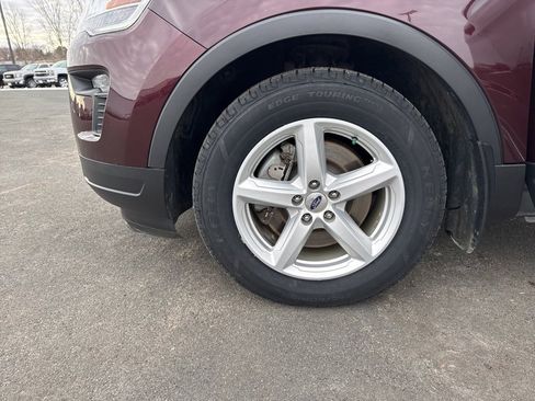 Used 2018 Ford Explorer XLT w/ Equipment Group 201A image 37