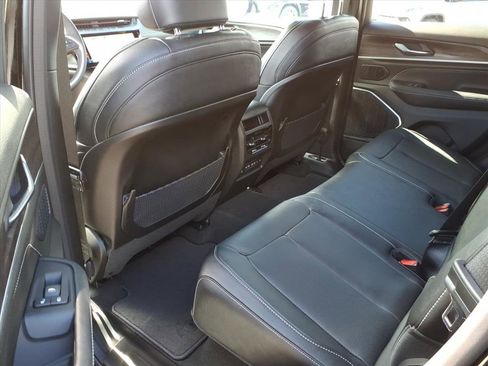 New 2026 Jeep Grand Cherokee Limited Reserve image 32