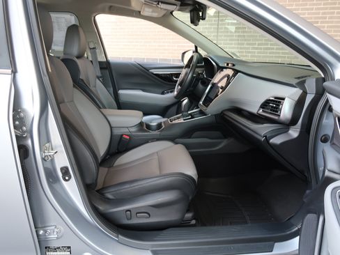 Used 2025 Subaru Outback Limited w/ Popular Package #2 AWD/4WD image 38