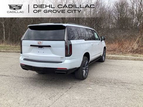 New 2026 Cadillac Escalade ESV Sport w/ Touring Package AWD/4WD image 6