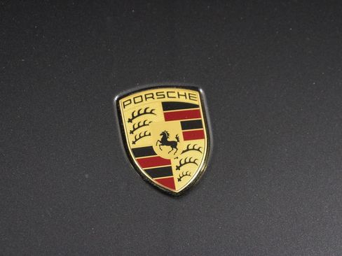 Certified 2026 Porsche Macan AWD/4WD image 29