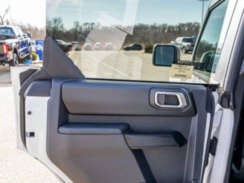 New 2025 Ford Bronco Outer Banks image 14