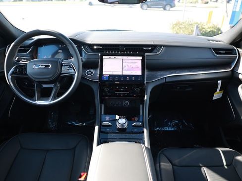 New 2025 Jeep Grand Cherokee L Overland image 20