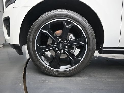 Used 2023 Ford Expedition Limited AWD/4WD image 31