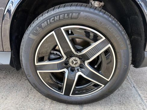 Used 2024 Mercedes-Benz GLC 300 4MATIC image 19