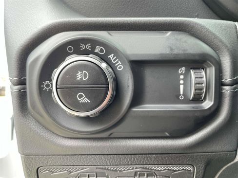 New 2025 Jeep Gladiator Sport w/ Premium Package image 13