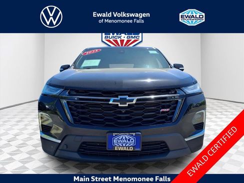 Used 2023 Chevrolet Traverse RS w/ LPO, Floor Liner Package AWD/4WD image 2