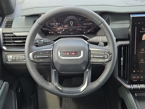 New 2026 GMC Acadia AT4 w/ LPO, Floor Liner Package AWD/4WD image 22